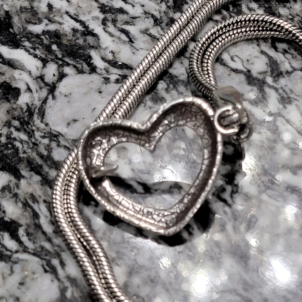 RETIRED RARE FIND BRIGHTON NWT HEART SNAKE CHAIN BELT ADJUSTABLE 34" BY 39" - Picture 3 of 6